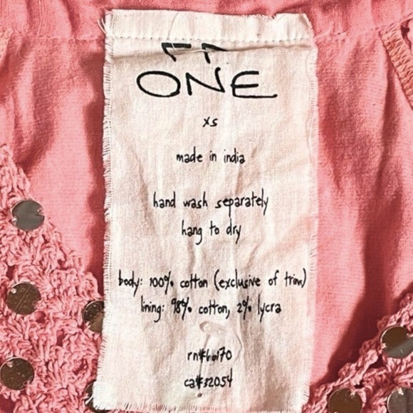 Anthropologie FP One Pink Sequin Crochet Tunic Top XS Boho Layered Asymmetrical - Picture 7 of 8